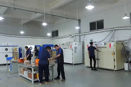 https://www.cixin-cnc.com/wp-content/uploads/2025/07/Vacuum-Casting-yt-03.Webp
